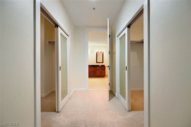 4525 Dean Martin 3009, Las Vegas, NV 89103