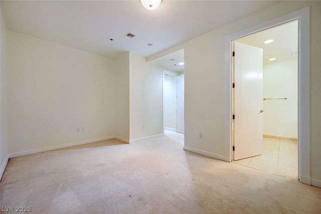 4525 Dean Martin 3009, Las Vegas, NV 89103