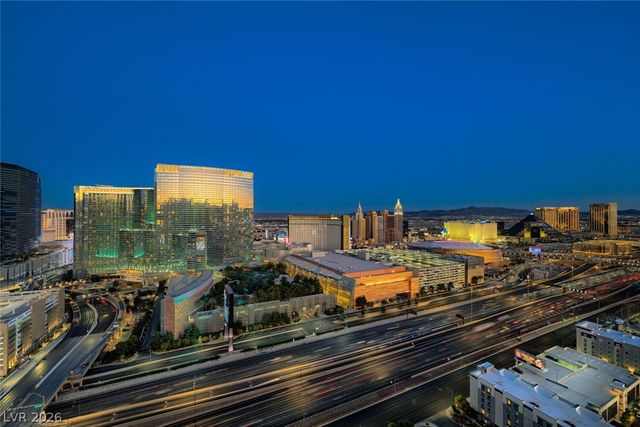 4525 Dean Martin 3009, Las Vegas, NV 89103