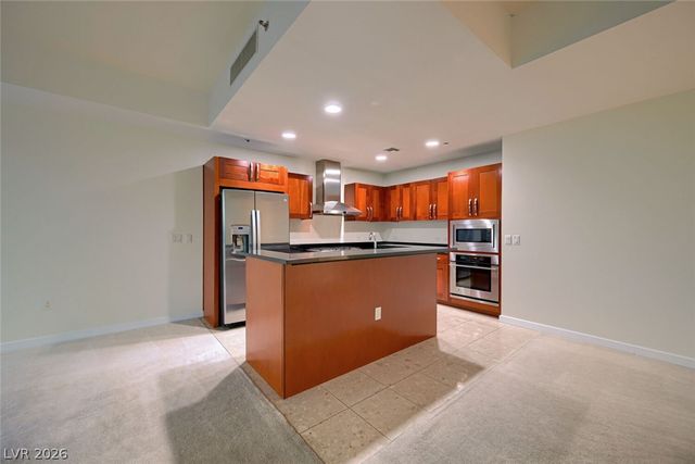 4525 Dean Martin 3009, Las Vegas, NV 89103