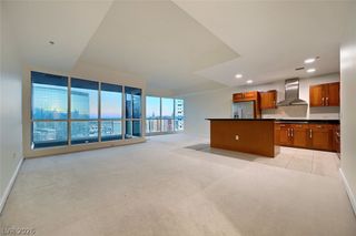 4525 Dean Martin 3009, Las Vegas, NV 89103