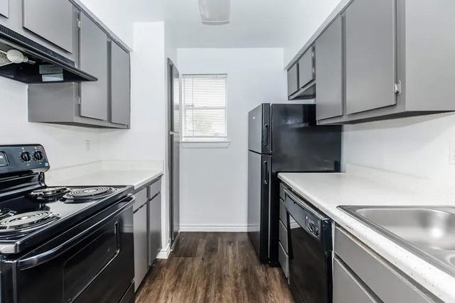 4400 Memorial Drive 28-1189, Houston, TX 77007