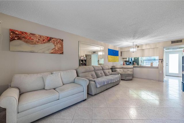 2702 Nassau Bend B1, Coconut Creek, FL 33066