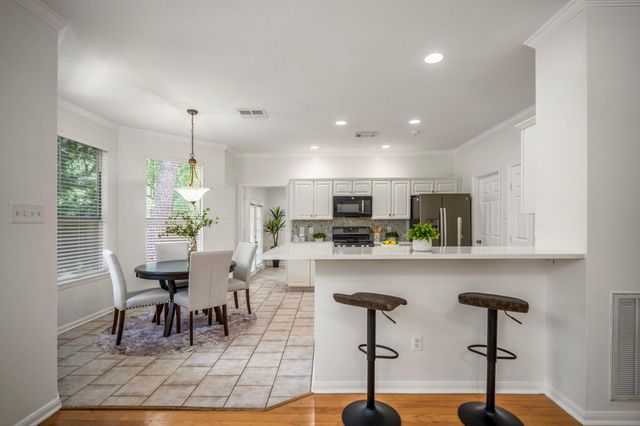118 Snowdance Court, The Woodlands, TX 77382