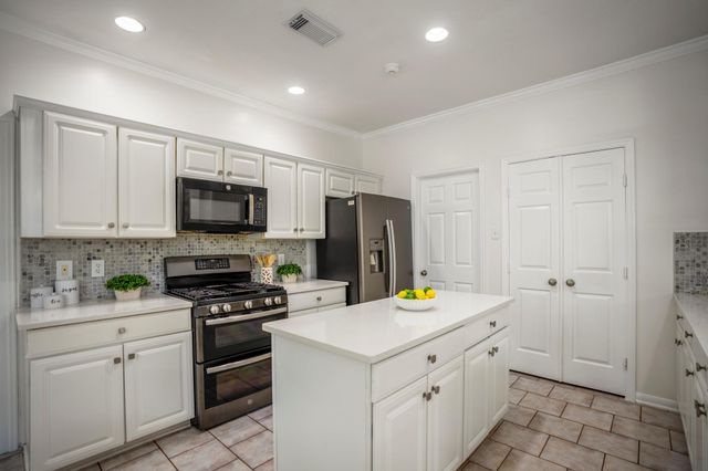 118 Snowdance Court, The Woodlands, TX 77382