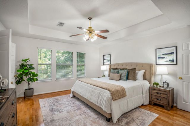 118 Snowdance Court, The Woodlands, TX 77382