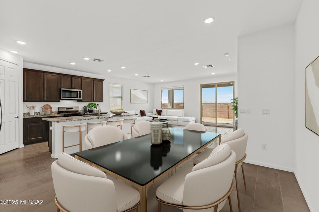 10096 S Arnold Ranch Court, Vail, AZ 85641