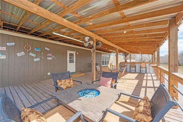 398 River Oaks Drive, Trinity, TX 75862