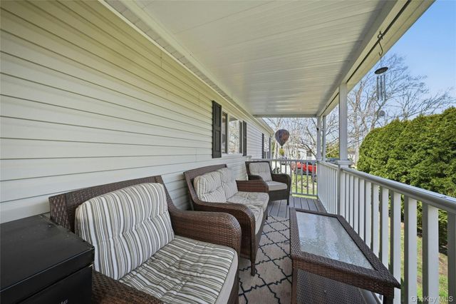 1661 Old Country Road 62, Riverhead, NY 11901