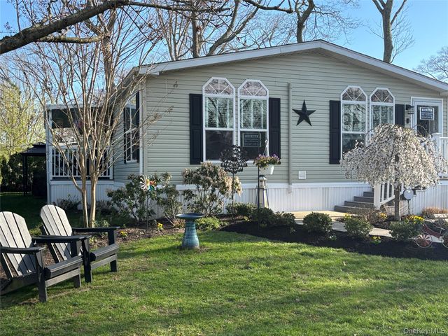 1661 Old Country Road 62, Riverhead, NY 11901