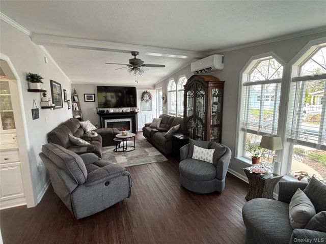 1661 Old Country Road 62, Riverhead, NY 11901