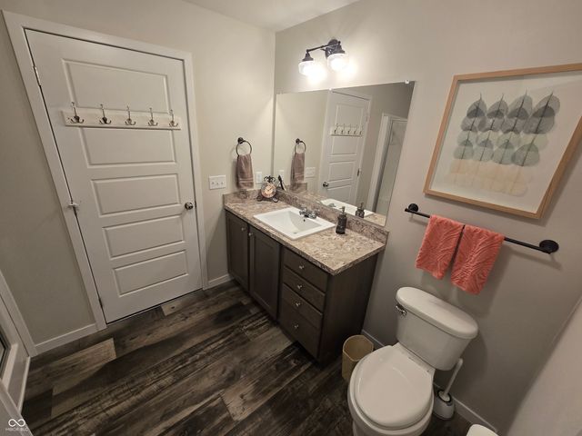 3800 Garrard Chapel Road, Bowling Green, IN 47833