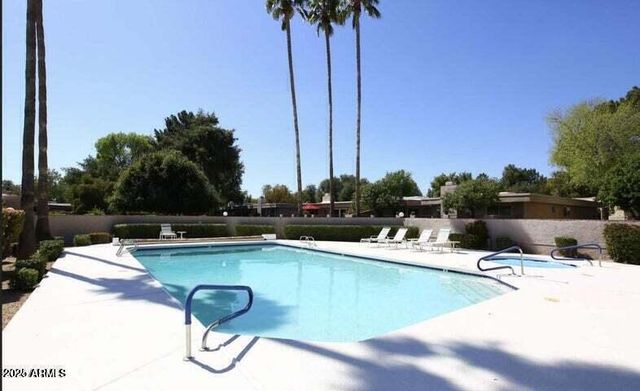 8166 E DEL CAVERNA Drive, Scottsdale, AZ 85258