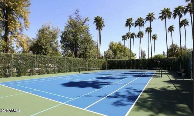 8166 E DEL CAVERNA Drive, Scottsdale, AZ 85258