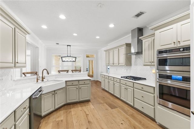 722 Plum Hollow Drive, College Station, TX 77845