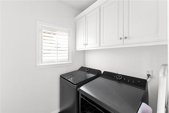 722 Plum Hollow Drive, College Station, TX 77845