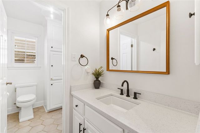 722 Plum Hollow Drive, College Station, TX 77845