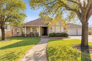 722 Plum Hollow Drive, College Station, TX 77845