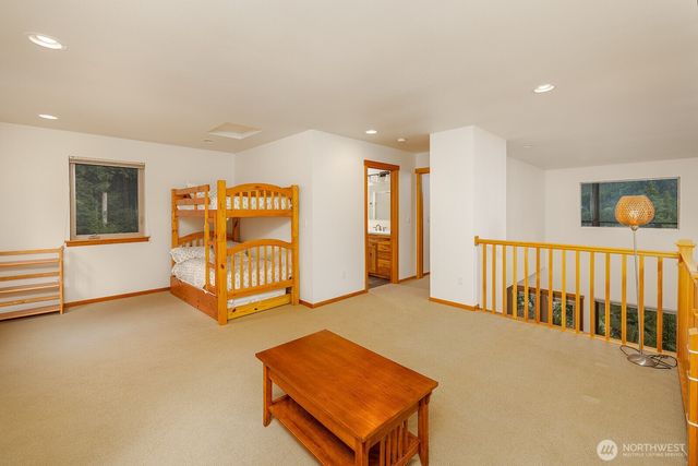 33006 Deer Park Lane, Mount Vernon, WA 98274