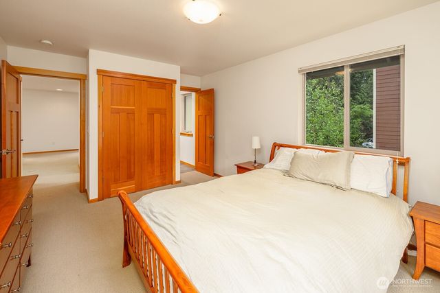 33006 Deer Park Lane, Mount Vernon, WA 98274