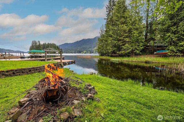 33006 Deer Park Lane, Mount Vernon, WA 98274