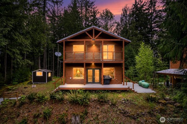 33006 Deer Park Lane, Mount Vernon, WA 98274