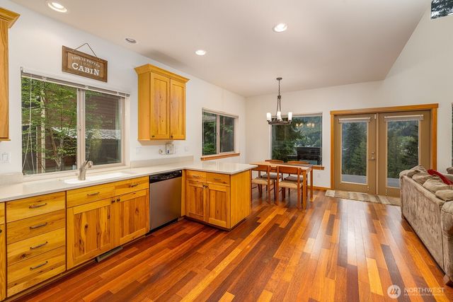 33006 Deer Park Lane, Mount Vernon, WA 98274
