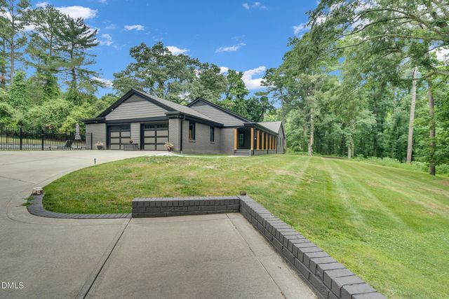 208 Reynolds Drive, Fuquay Varina, NC 27526