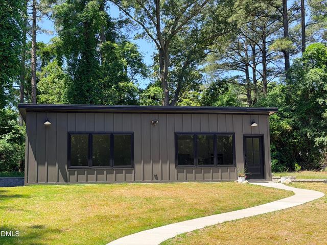 208 Reynolds Drive, Fuquay Varina, NC 27526