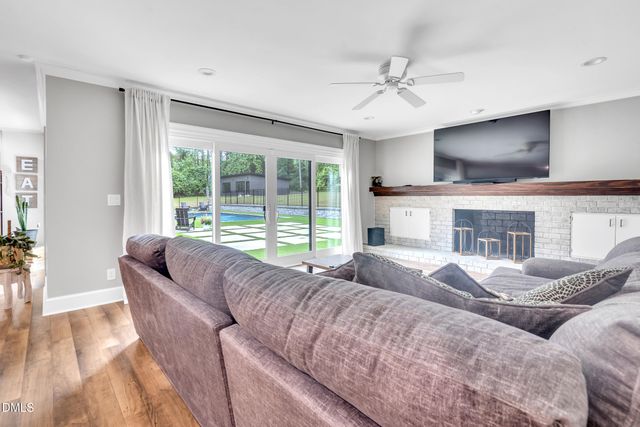 208 Reynolds Drive, Fuquay Varina, NC 27526