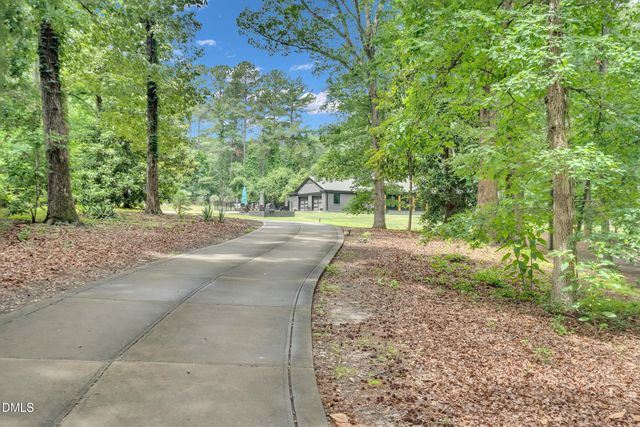 208 Reynolds Drive, Fuquay Varina, NC 27526