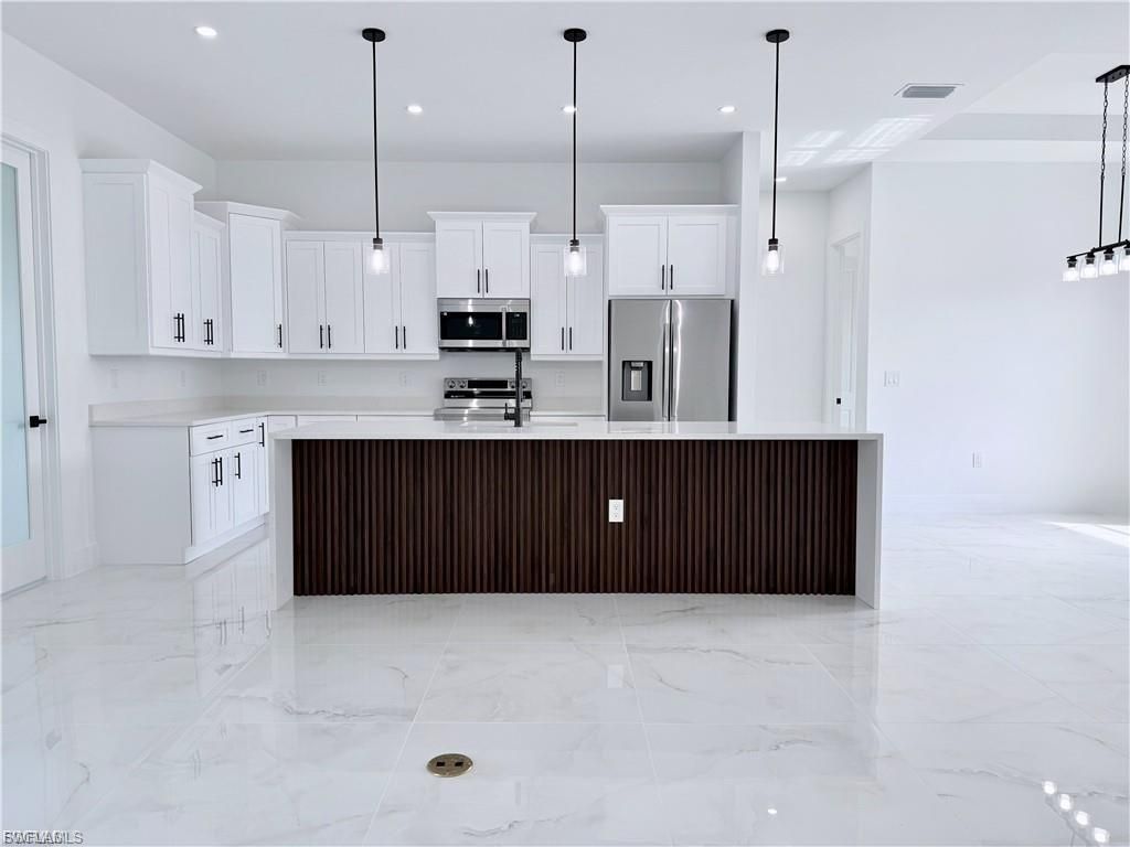 843 Andover AVE S, LEHIGH ACRES, FL 33974 — photo 5