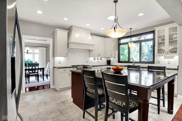 2707 S Olcott Boulevard, Bloomington, IN 47401