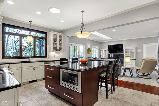 2707 S Olcott Boulevard, Bloomington, IN 47401