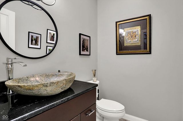 2707 S Olcott Boulevard, Bloomington, IN 47401