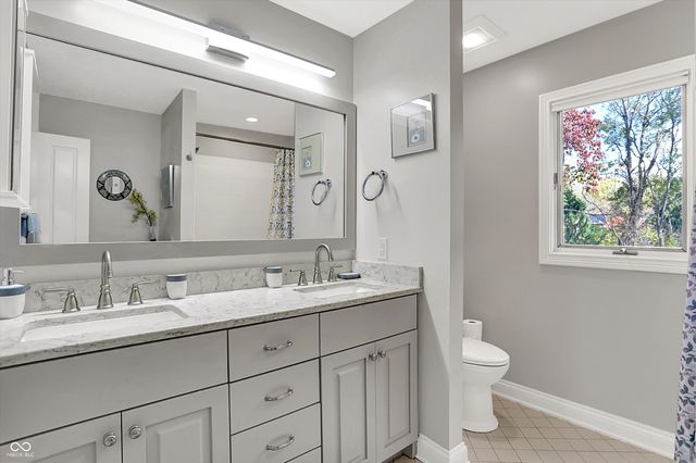 2707 S Olcott Boulevard, Bloomington, IN 47401