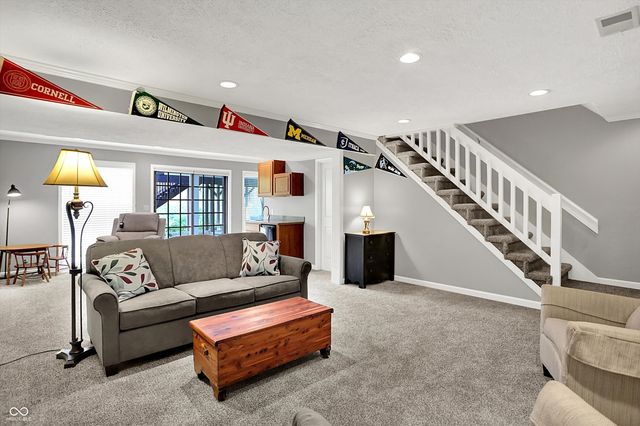 2707 S Olcott Boulevard, Bloomington, IN 47401