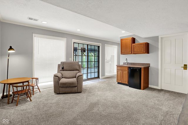 2707 S Olcott Boulevard, Bloomington, IN 47401