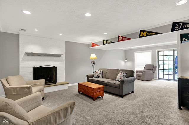 2707 S Olcott Boulevard, Bloomington, IN 47401