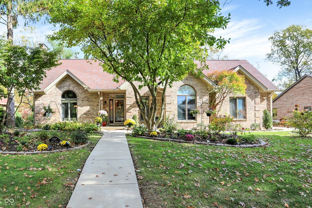 2707 S Olcott Boulevard, Bloomington, IN 47401