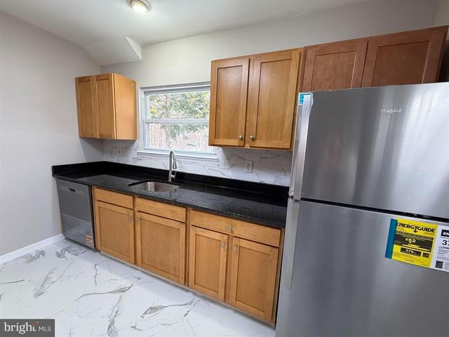5058 TREMONT AVE, Egg Harbor Township, NJ 08234