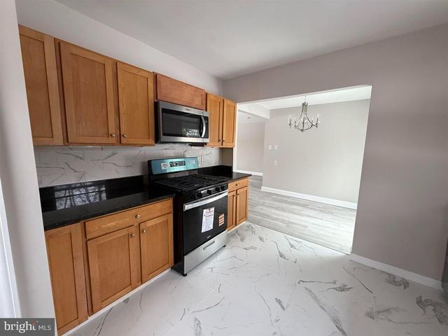 5058 TREMONT AVE, Egg Harbor Township, NJ 08234