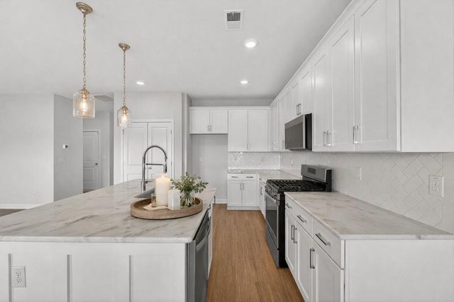 140 Lucca Drive, Summerville, SC 29486