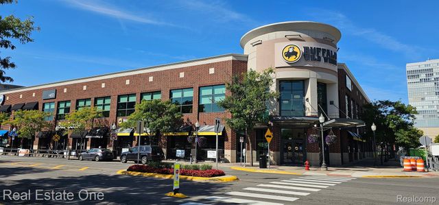 100 W 5th Street 406, Royal Oak, MI 48067