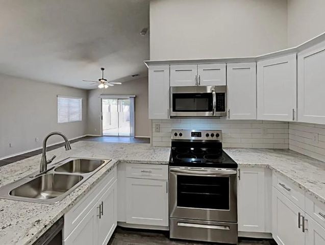 847 S Esmeralda, Mesa, AZ 85208