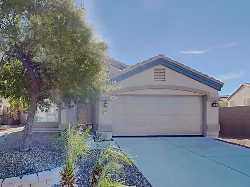 847 S Esmeralda, Mesa, AZ 85208