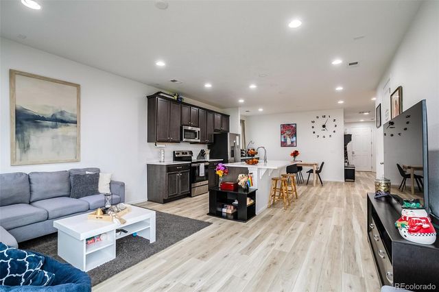 27656 E 10th Drive, Aurora, CO 80018