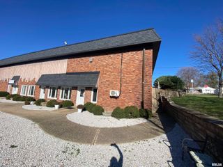 924 E GLEN Avenue, Peoria Heights, IL 61616