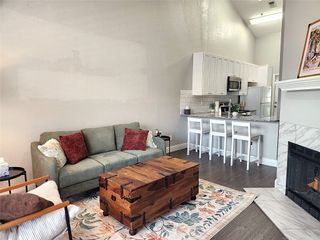 4800 W Lovers Lane, Dallas, TX 75209