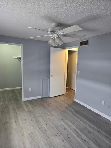 2927 Poolside Drive, 10, Columbus, OH 43224